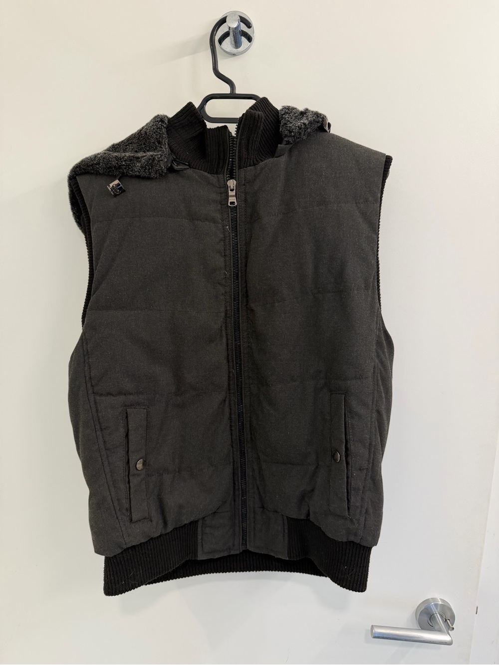 Express Men's Black Quilted Hooded Vest with Faux-Fur Trim